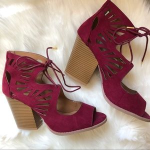🔥Charlotte Russe🔥 burgundy cutout block heels